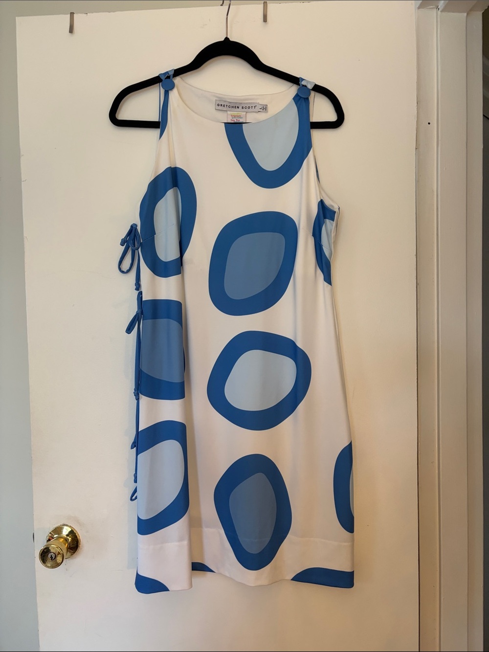Gretchen Scott Designs White Shift Dress with Blue Geo Circles